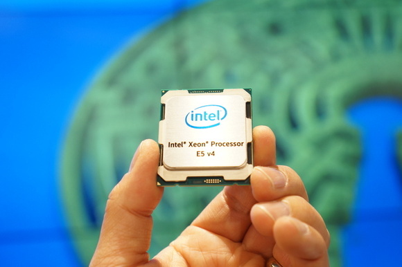 intel-xeon-e5-2600-1-100653486-large.jpg